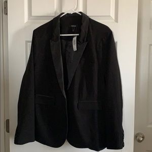 Torrid size 3 tuxedo blazer
